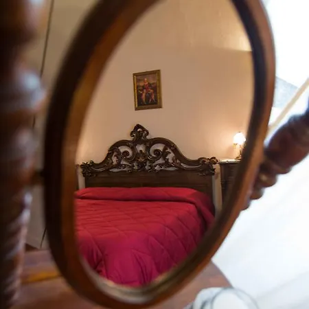 Appartement Domus Ghibellinae- Fonte Di San Benedetto *